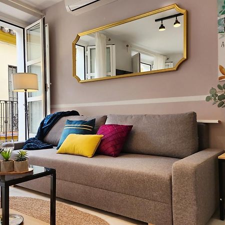 Lovely Center Apartments Seville - Balcony Lux Sol Buitenkant foto