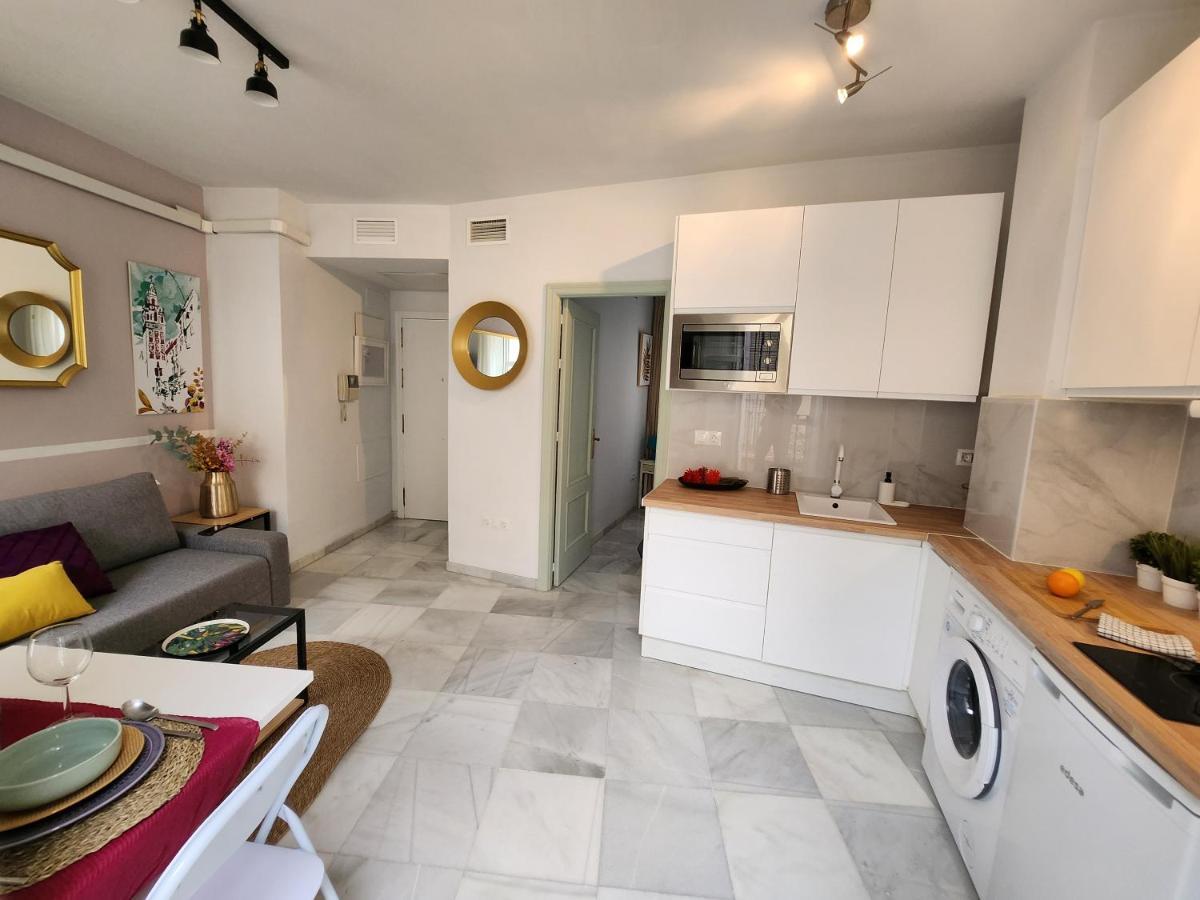 Lovely Center Apartments Seville - Balcony Lux Sol Sevilla Buitenkant foto