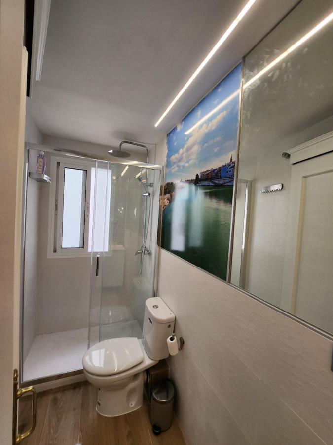 Lovely Center Apartments Seville - Balcony Lux Sol Sevilla Buitenkant foto